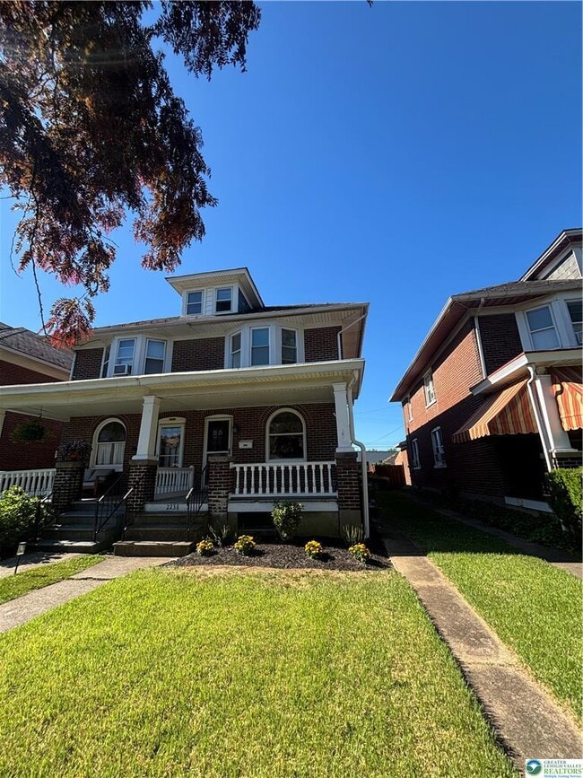 Photo - 2238 Fairview Ave