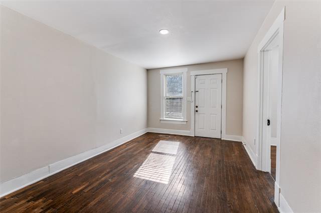 Photo - 2020 College Ave