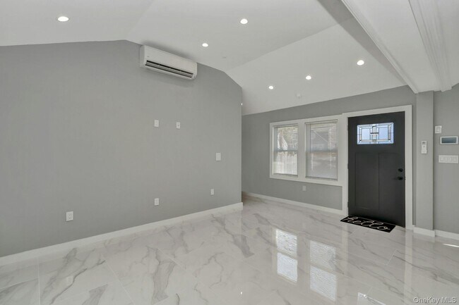25 Miller St