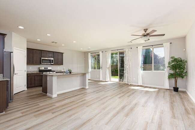 Photo - Convenient SW location 3 bedroom 2.5 Bath plus loft