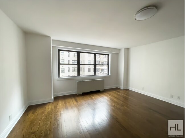 East 89th STREET