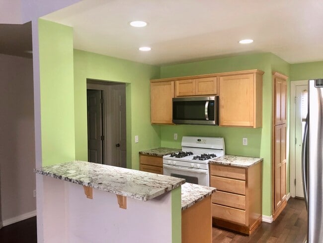 Photo - First Floor Master!!