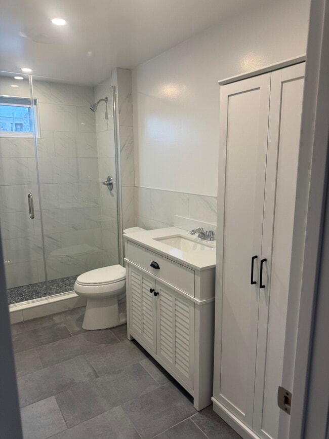 Photo - 21 Continental Pl Unit B