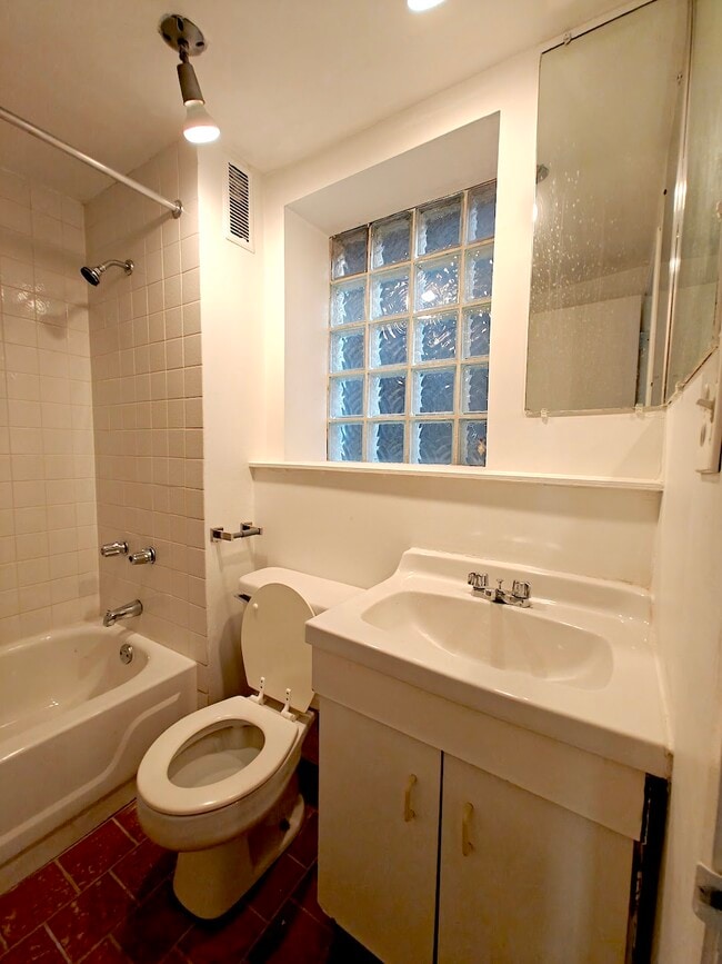 Photo - 1806 S Jefferson St