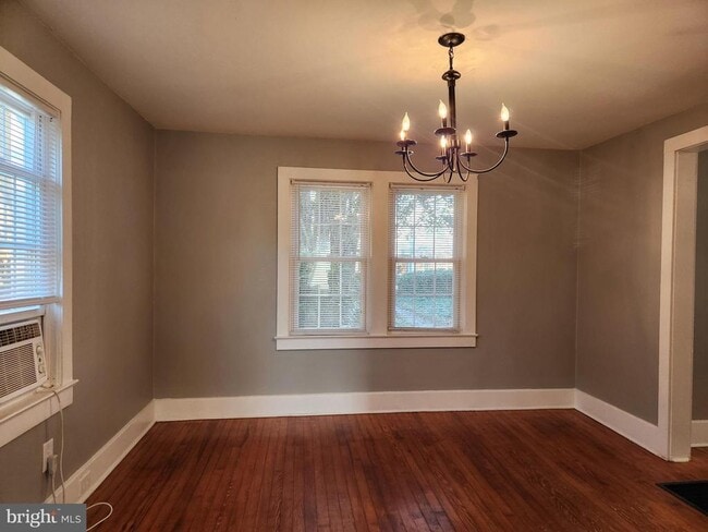 Photo - 114 N Pine St