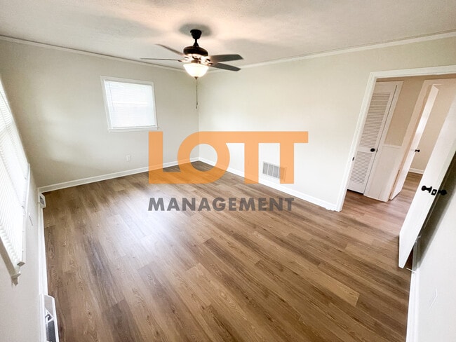 Photo - 13045 Old White Horse Rd