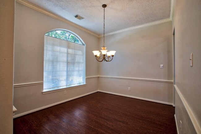 Photo - 6715 Village Bridge Dr