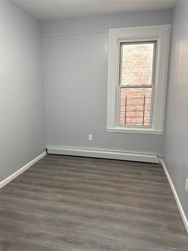 Photo - 1449 Longfellow Ave