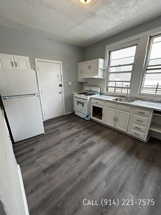 Photo - 90 Linden St