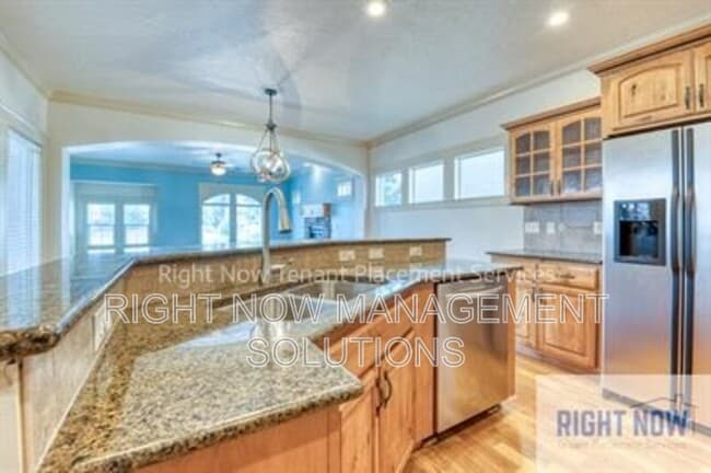 Photo - 1076 W Stanhope St