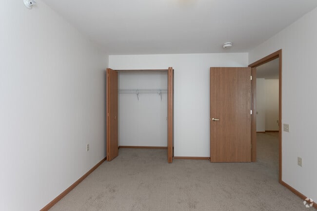 2BR, 1BA - Prairie Hill Senior Apartments