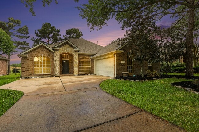 Building Photo - 16434 Red Crest Dr
