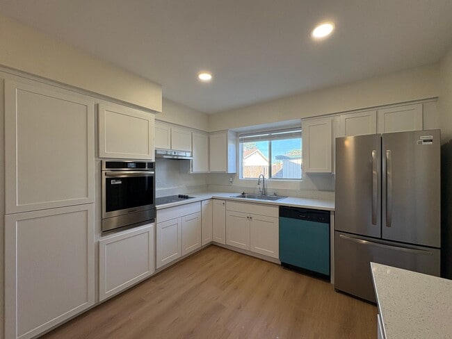 Building Photo - Newly Renovated El Cajon Home with Thoughtful Floor Plan