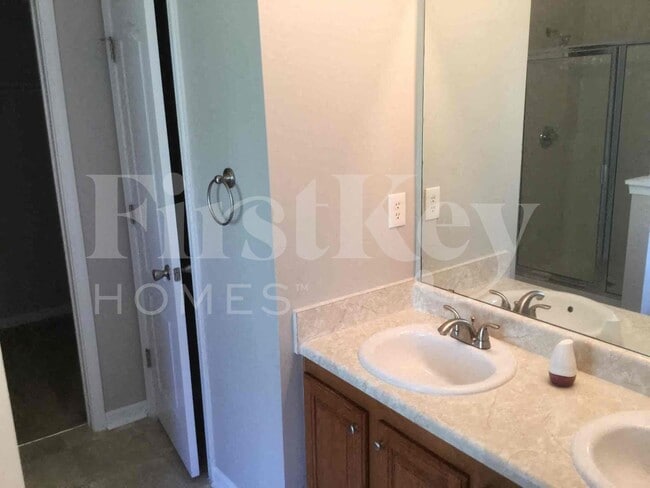 Photo - 3844 Hadley Rd