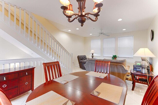 Photo - 660 Amador Ln