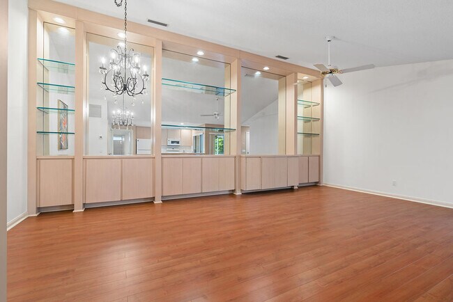Photo - 9502 Chapman Oak Ct