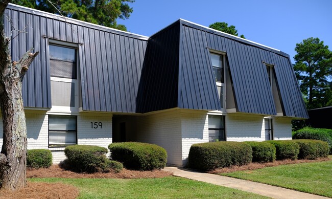 Salem Terrace - Salem Terrace Apartments