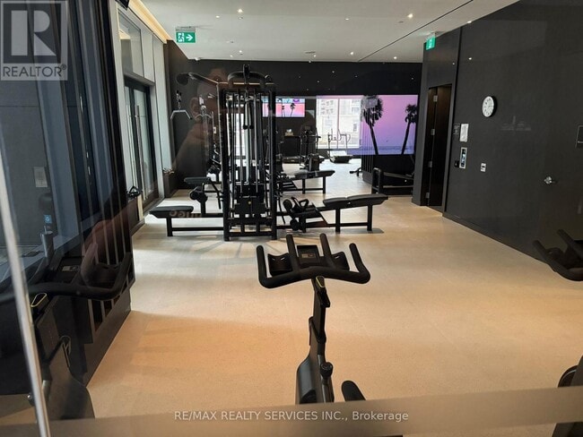 Photo - 11 Yorkville Ave