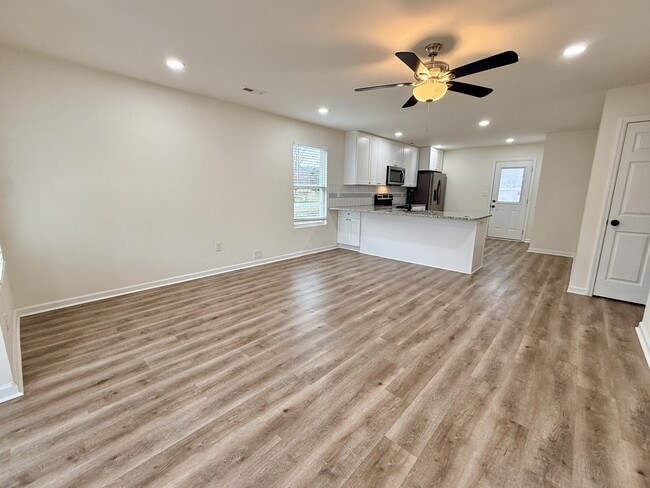 Photo - 103 Oakwood Meadows Dr