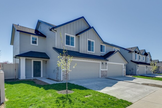 Building Photo - Beautiful 3 Bedroom Townhome for Lease!