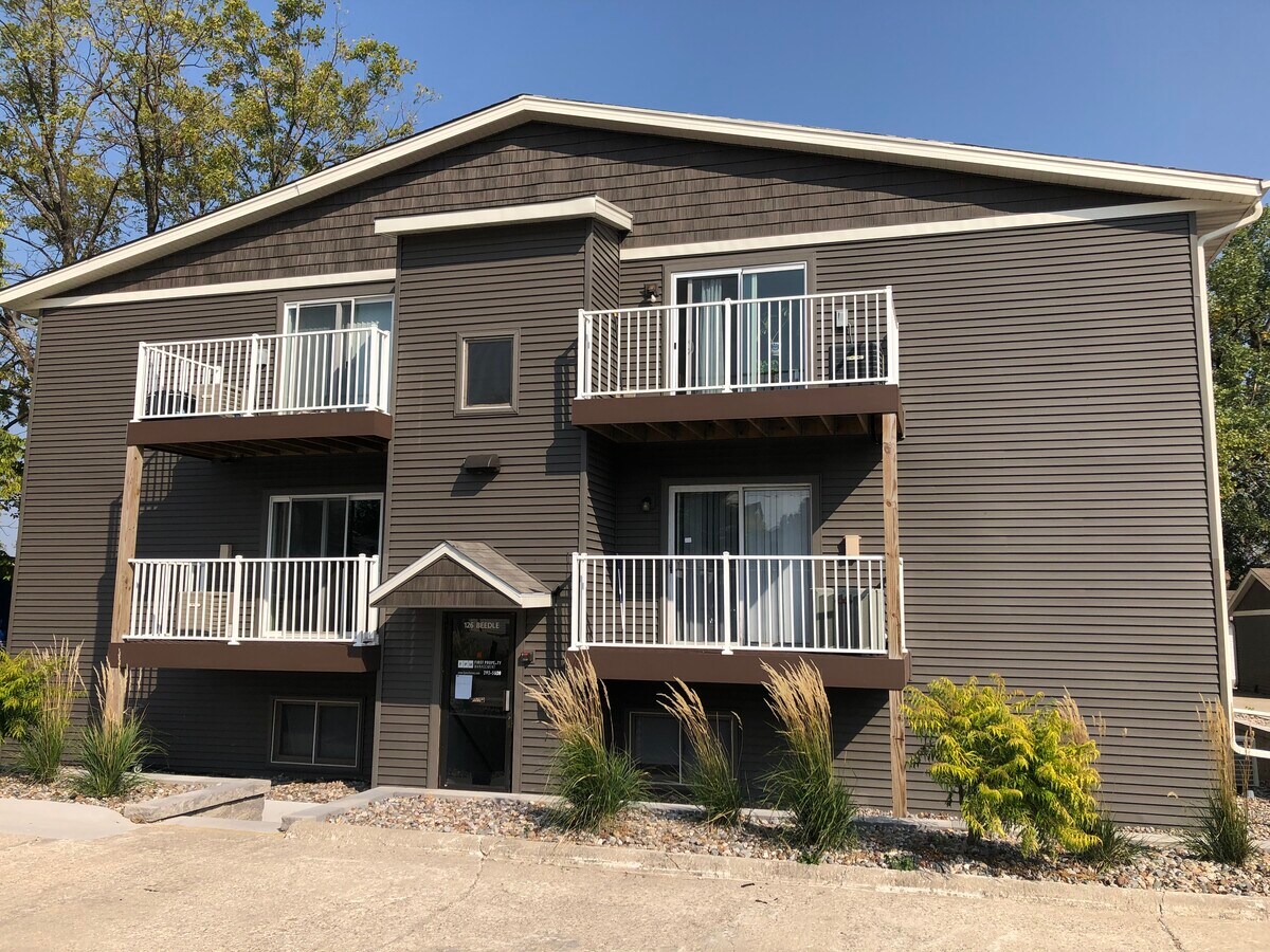 Photo - Spruce Pointe