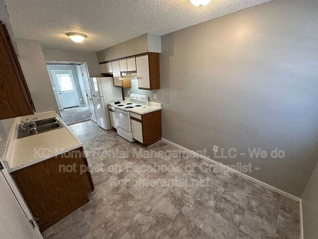 506 Sky Vue Dr