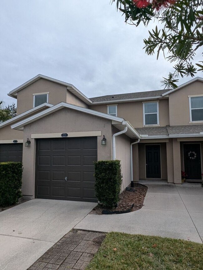 Photo - 277 Michelangelo Pl