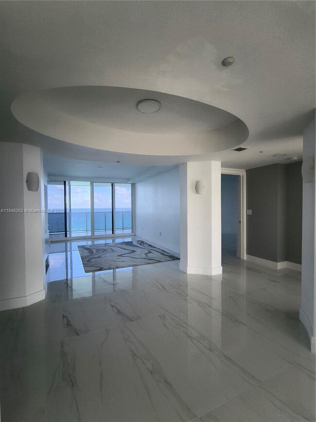 Photo - 19111 Collins Ave Unit 2906