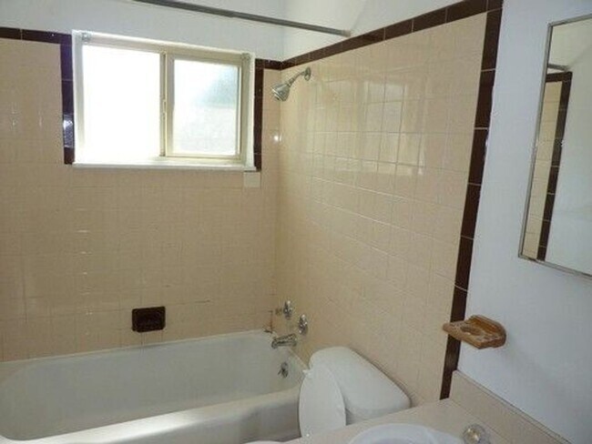 Photo - Charming 2 Bedroom in Old Westminster