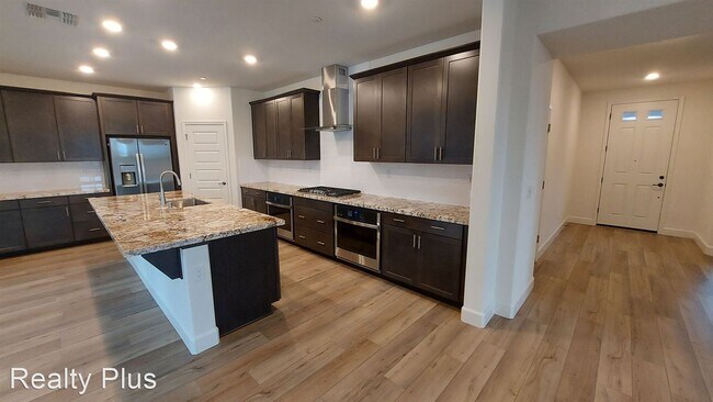 Photo - 4 br, 3 bath House - 6144 Waddington Way