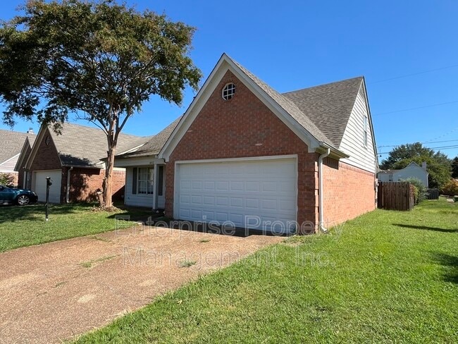 Photo - 8452 Creek Front Dr