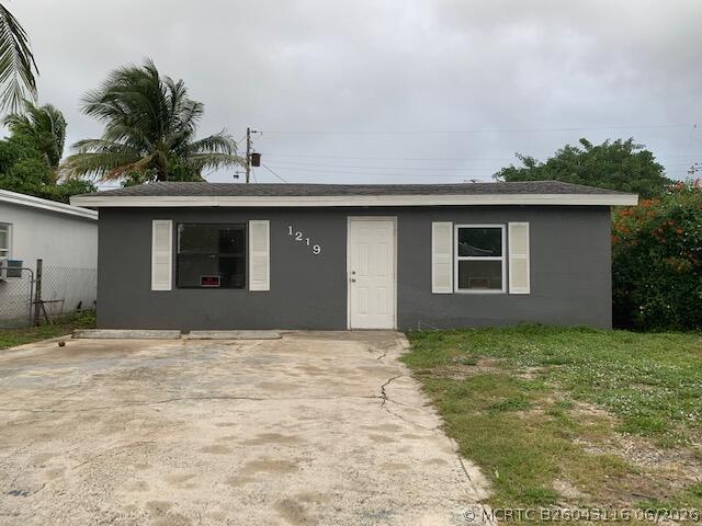 1219 Highland Rd