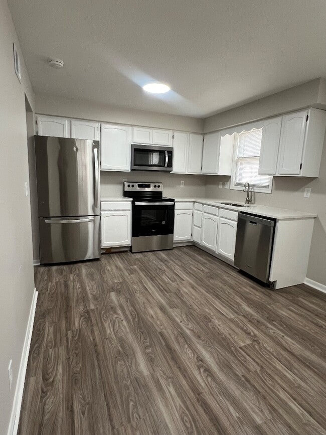 Photo - 1902 S 46th St