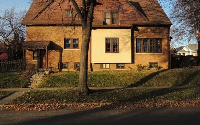 Photo - 2403 N 63rd St Unidad Upper