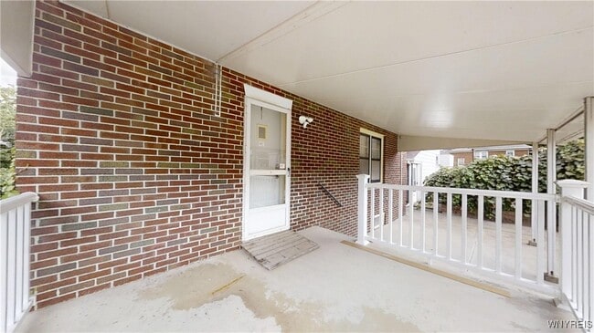 Building Photo - 532 16th St