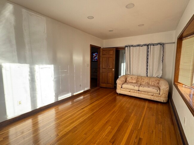 Photo - 40 Belmont St