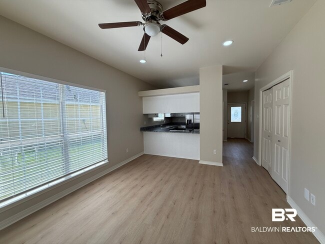 7556 Audubon Dr