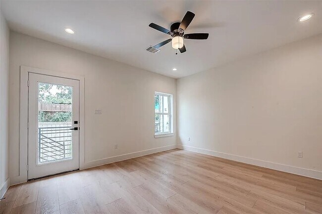 Photo - 1511 Alamo St