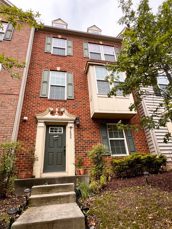 Photo - 7408 Slipknot Aly