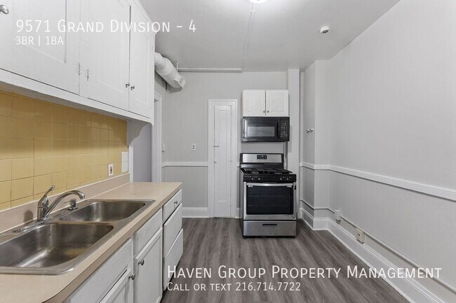 Photo - 9571 Grand Division Ave Unit 4