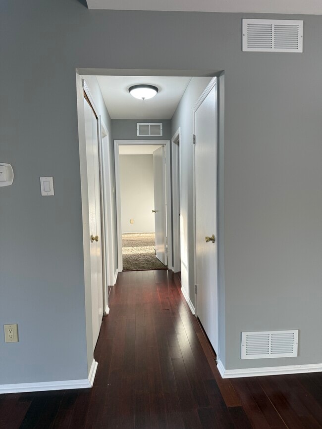 Photo - 2704 Tarnbrook Dr Unit B