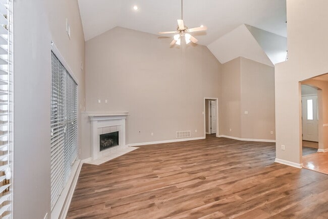 Photo - 8083 Delta Lakes Blvd