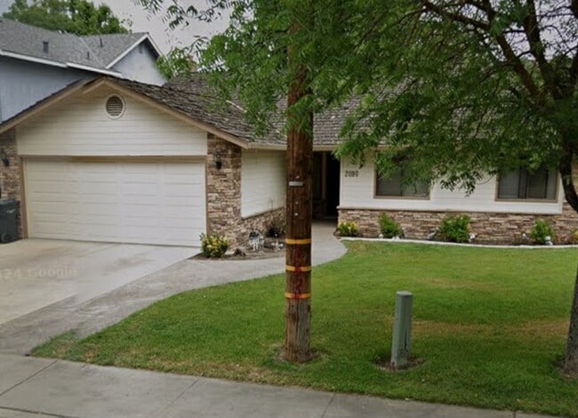 Photo - 2090 N Berkeley Ave