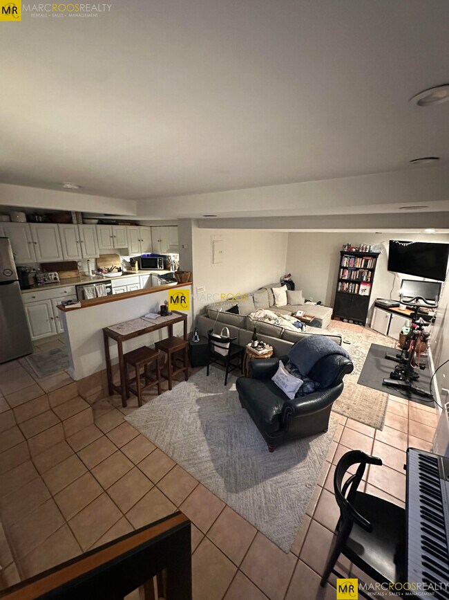 Photo - 678 Tremont St