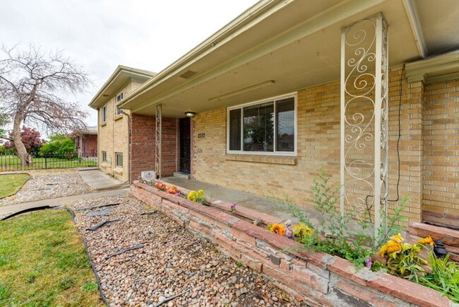 Photo - 4 Bed 2 Bath Close To UC Medical Center