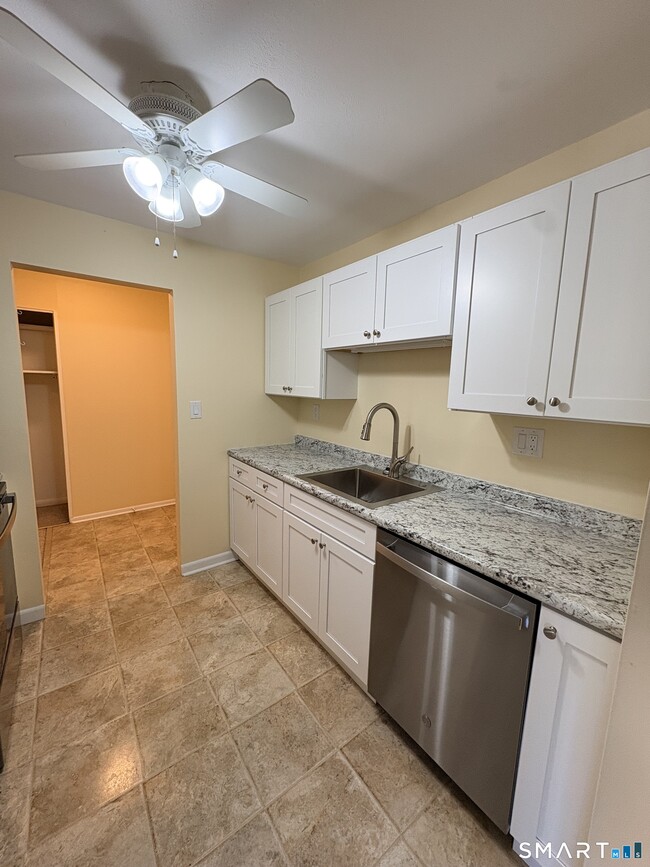 Photo - 57 Westridge Rd Unit B9