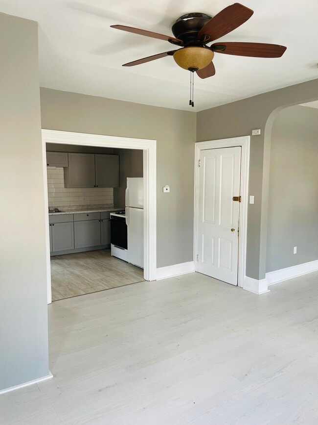 Photo - 1006 E Market St Unit 2nd fl front