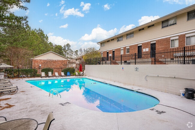 POOL - Willow Ridge Apartments