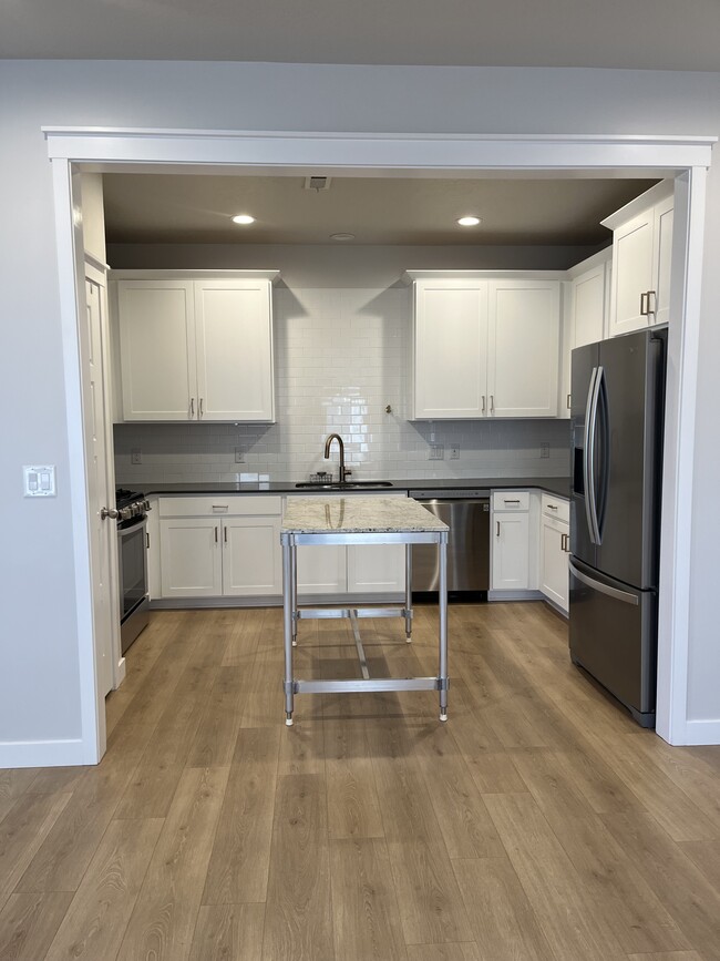 Building Photo - 2149 N 750 W Rental