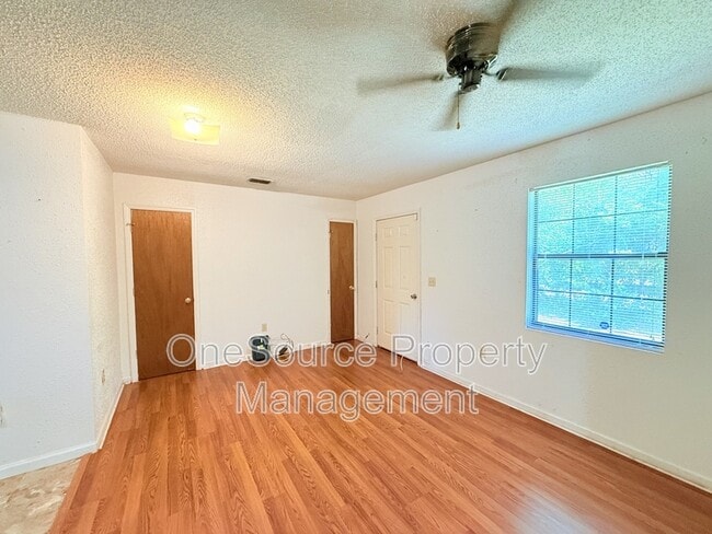 Photo - 915 W Clark St Unit F